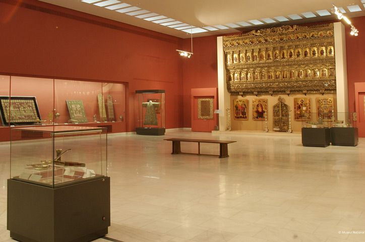 https://www.mnar.ro/descopera/galerii-permanente/42-galeria-de-arta-veche-romaneasca