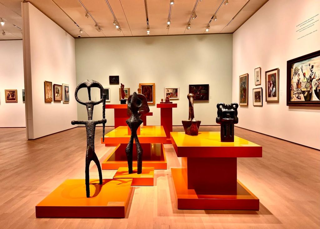 Muzeul găzduiește colecția Tangen , cea mai mare colecție de modernism nordic din lume, și colecțiile permanente ale Kunstsilo. În plus, vor exista artă contemporană digitală internațională, expoziții temporare și o ofertă extinsă cu prelegeri, concerte, experiențe culinare, ateliere, săli de evenimente și evenimente.